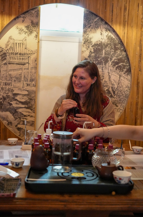 Natural Perfume Workshop + Gong Fu Cha Aroma Experience (tasting) | 26 July Amsterdam